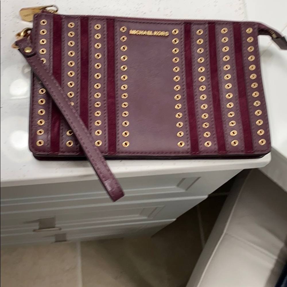 Michael kors wristlet